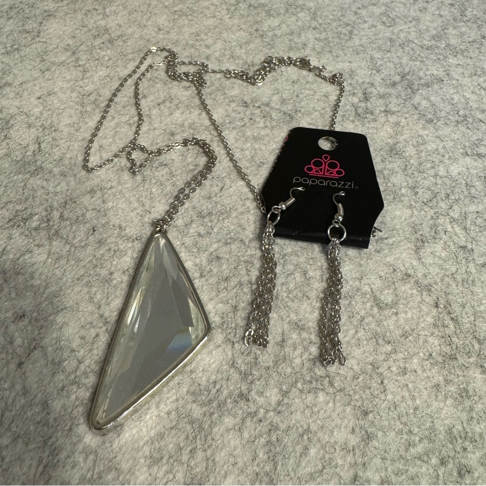 NWT Paparazzi Silver Faceted Geometric Pendant Necklace with Tassel Earrings